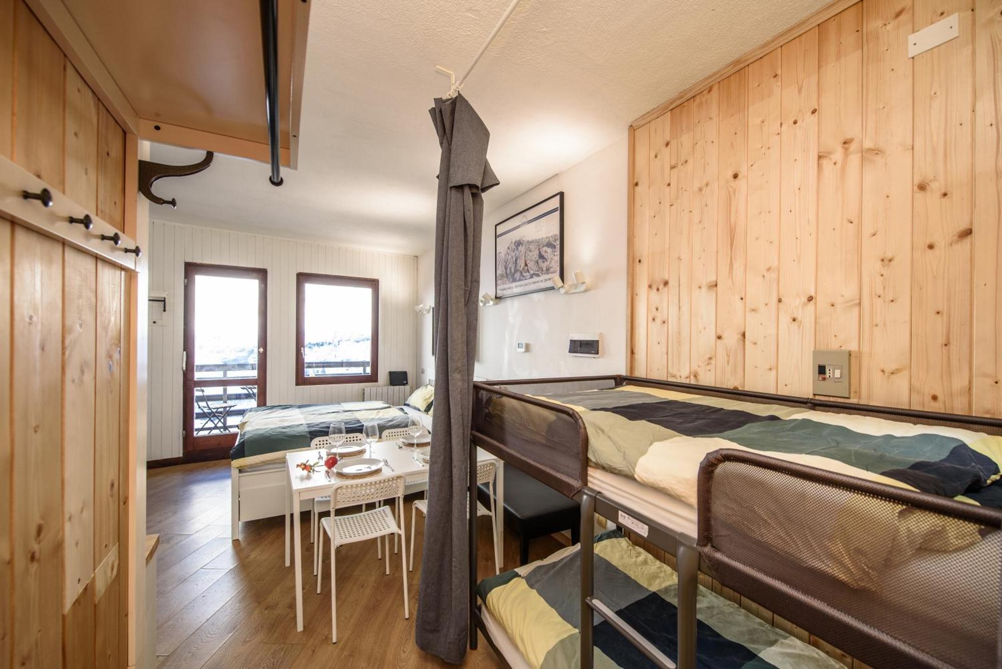Erikzang - Cervinia Ski In Ski Out Apartments ブレウイル・チェルヴィナイア エクステリア 写真
