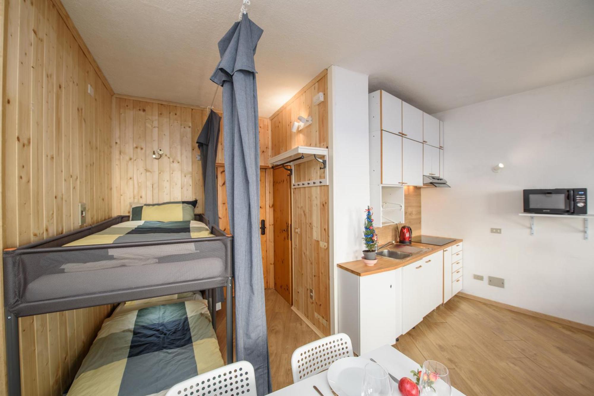 Erikzang - Cervinia Ski In Ski Out Apartments ブレウイル・チェルヴィナイア エクステリア 写真